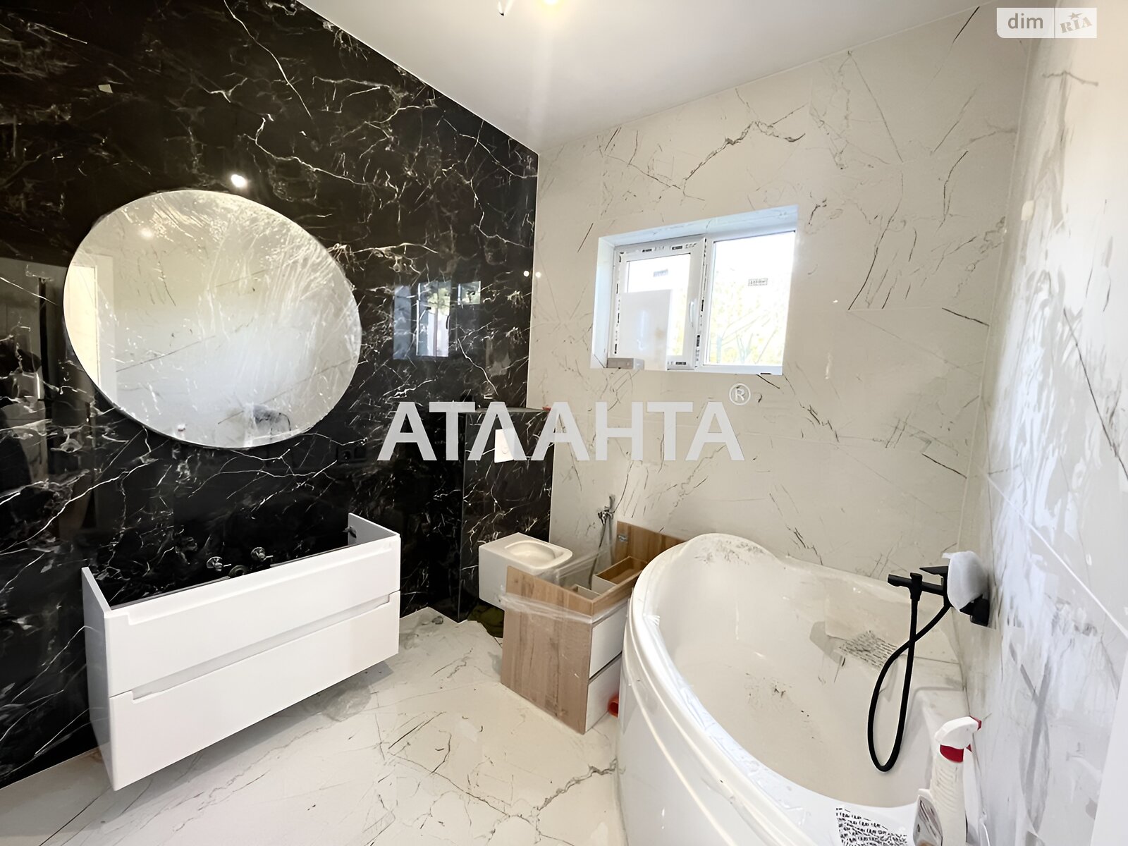 двухэтажный дом беседка, 110 кв. м, кирпич. Продажа в Брюховичах фото 1 двухэтажный дом беседка, 110 кв. м, кирпич. Продажа в Брюховичах фото 1