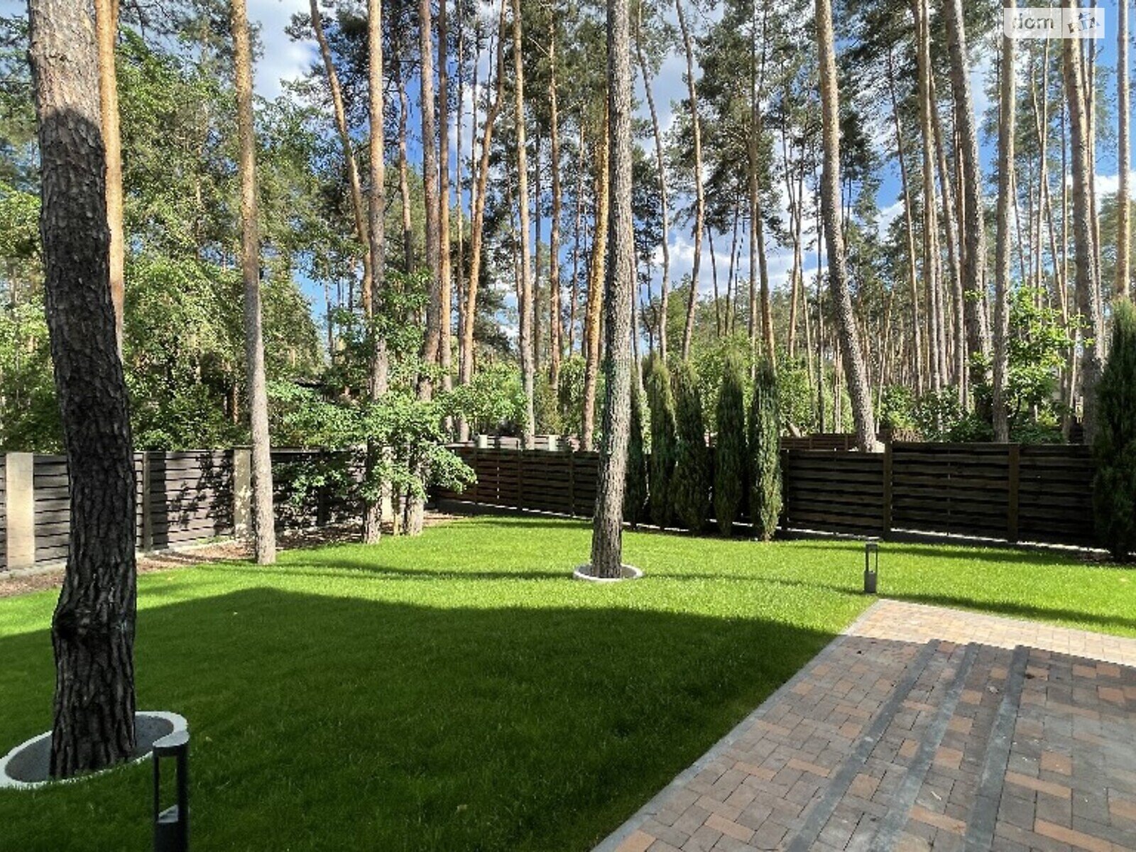 двухэтажный дом с балконом, 256 кв. м, кирпич. Продажа в Буче район Буча фото 1