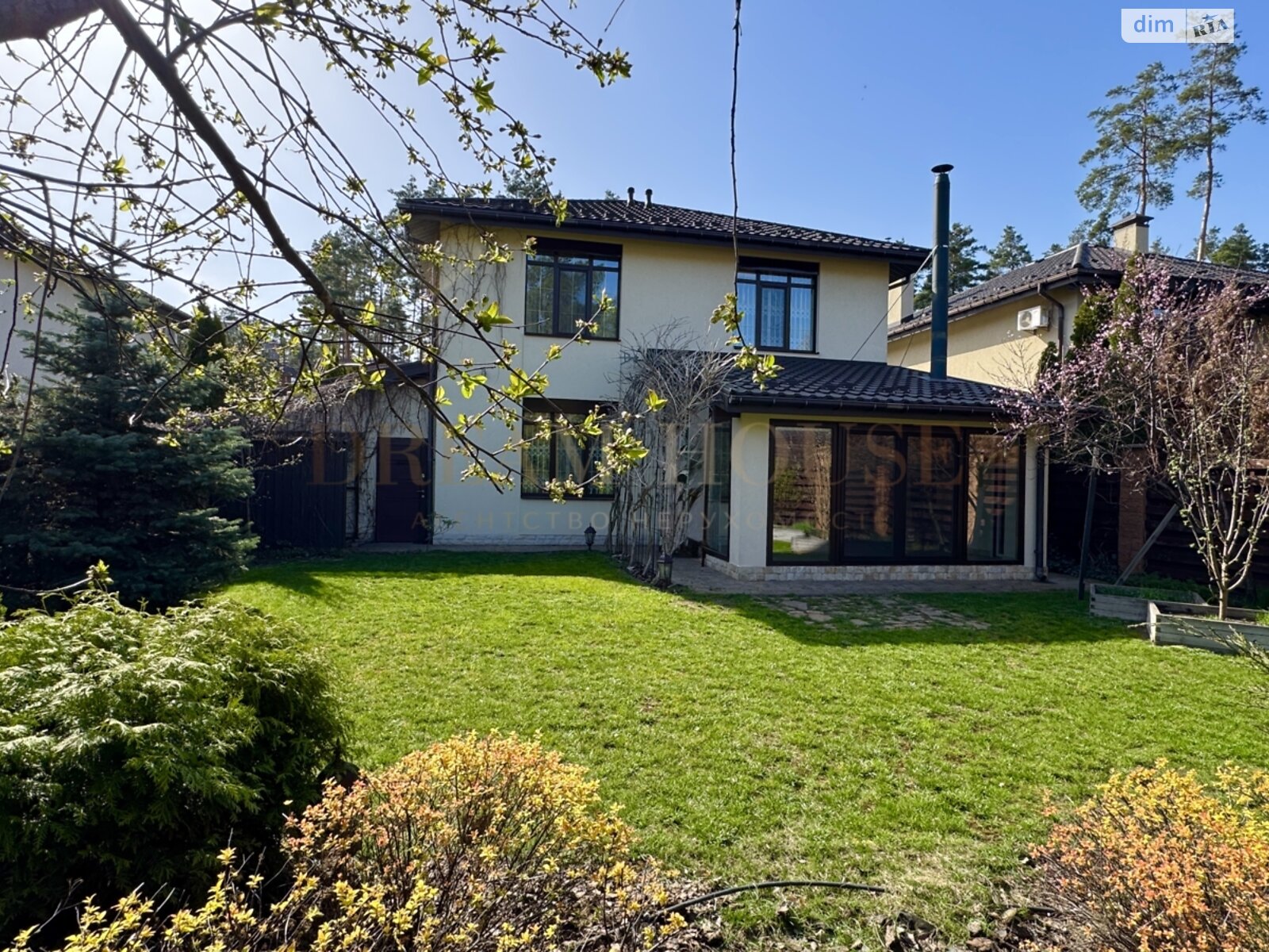 двухэтажный дом с балконом, 160.2 кв. м, кирпич. Продажа в Буче район Буча фото 1 двухэтажный дом с балконом, 160.2 кв. м, кирпич. Продажа в Буче район Буча фото 1
