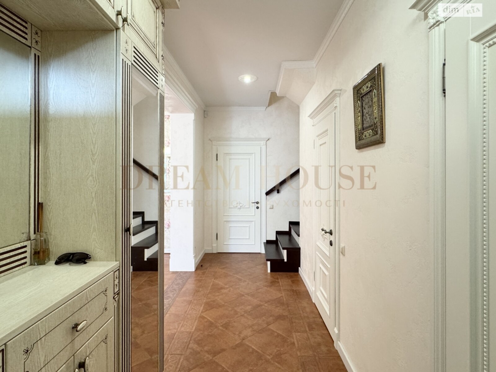 двухэтажный дом с балконом, 160.2 кв. м, кирпич. Продажа в Буче район Буча фото 1 двухэтажный дом с балконом, 160.2 кв. м, кирпич. Продажа в Буче район Буча фото 1