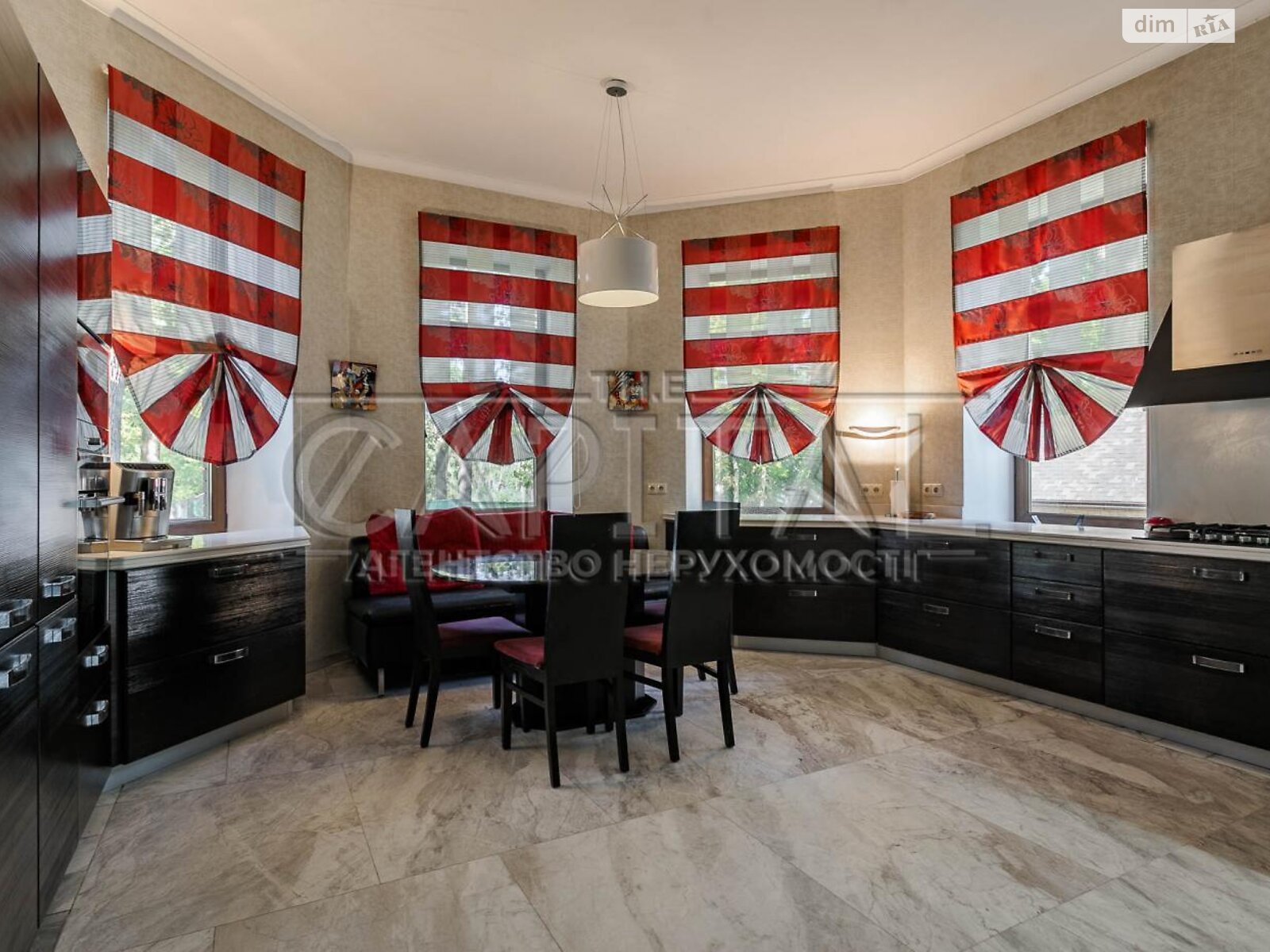 двухэтажный дом с гаражом, 805 кв. м, кирпич. Продажа в Буче район Буча фото 1