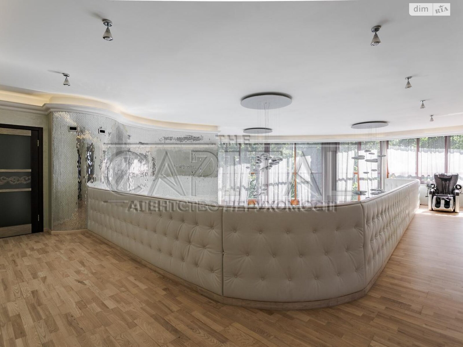 двухэтажный дом с гаражом, 805 кв. м, кирпич. Продажа в Буче район Буча фото 1