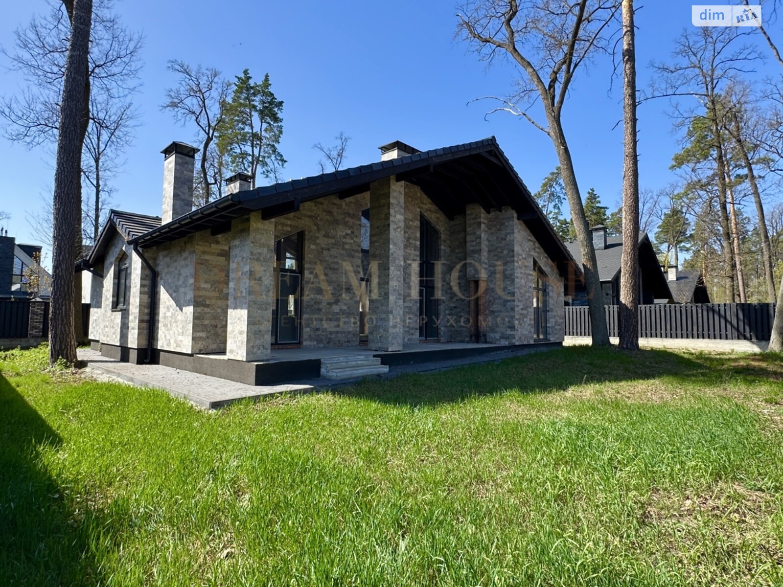 одноповерховий будинок з опаленням, 200 кв. м, цегла. Продаж в Бучі, район Буча фото 1 одноповерховий будинок з опаленням, 200 кв. м, цегла. Продаж в Бучі, район Буча фото 1