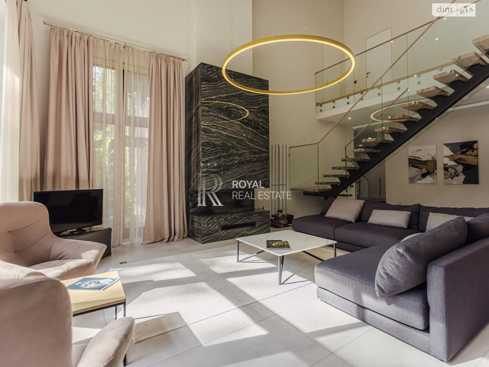 двухэтажный дом с верандой, 500 кв. м, кирпич. Продажа в Буче район Буча фото 1