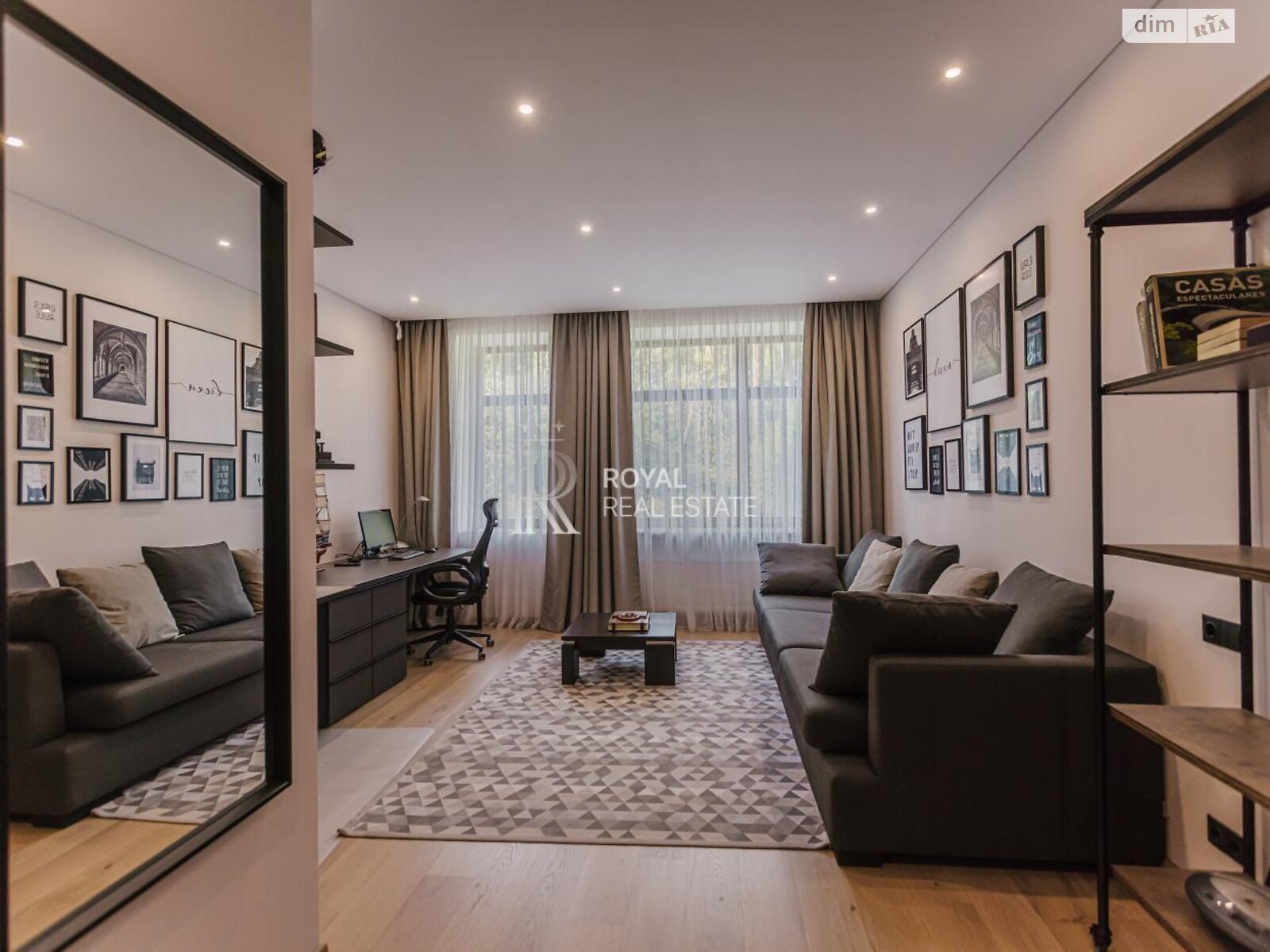 двухэтажный дом с верандой, 500 кв. м, кирпич. Продажа в Буче район Буча фото 1