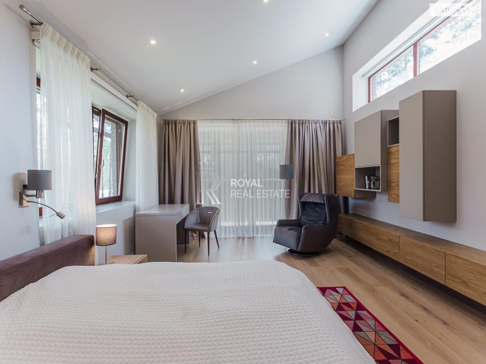 двухэтажный дом с верандой, 500 кв. м, кирпич. Продажа в Буче район Буча фото 1