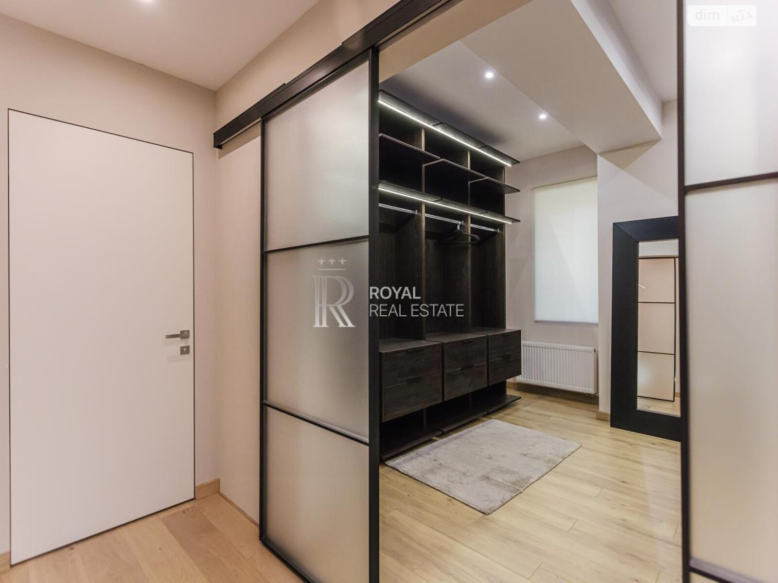 двухэтажный дом с верандой, 500 кв. м, кирпич. Продажа в Буче район Буча фото 1