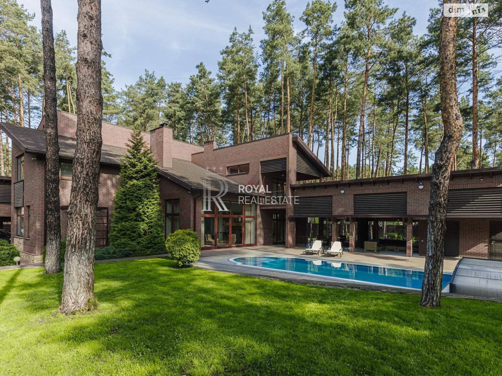 двухэтажный дом с верандой, 500 кв. м, кирпич. Продажа в Буче район Буча фото 1