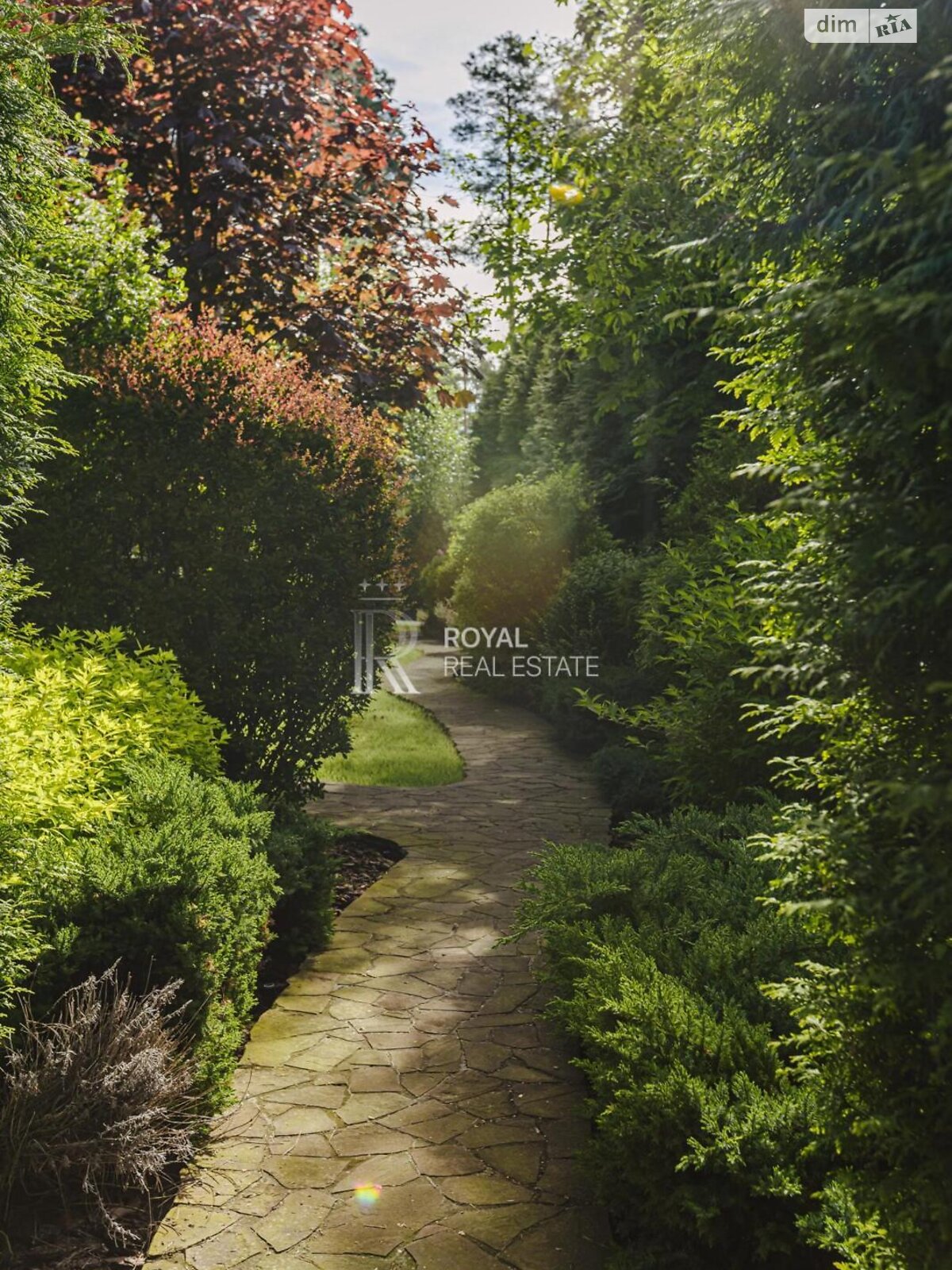 двухэтажный дом с верандой, 500 кв. м, кирпич. Продажа в Буче район Буча фото 1