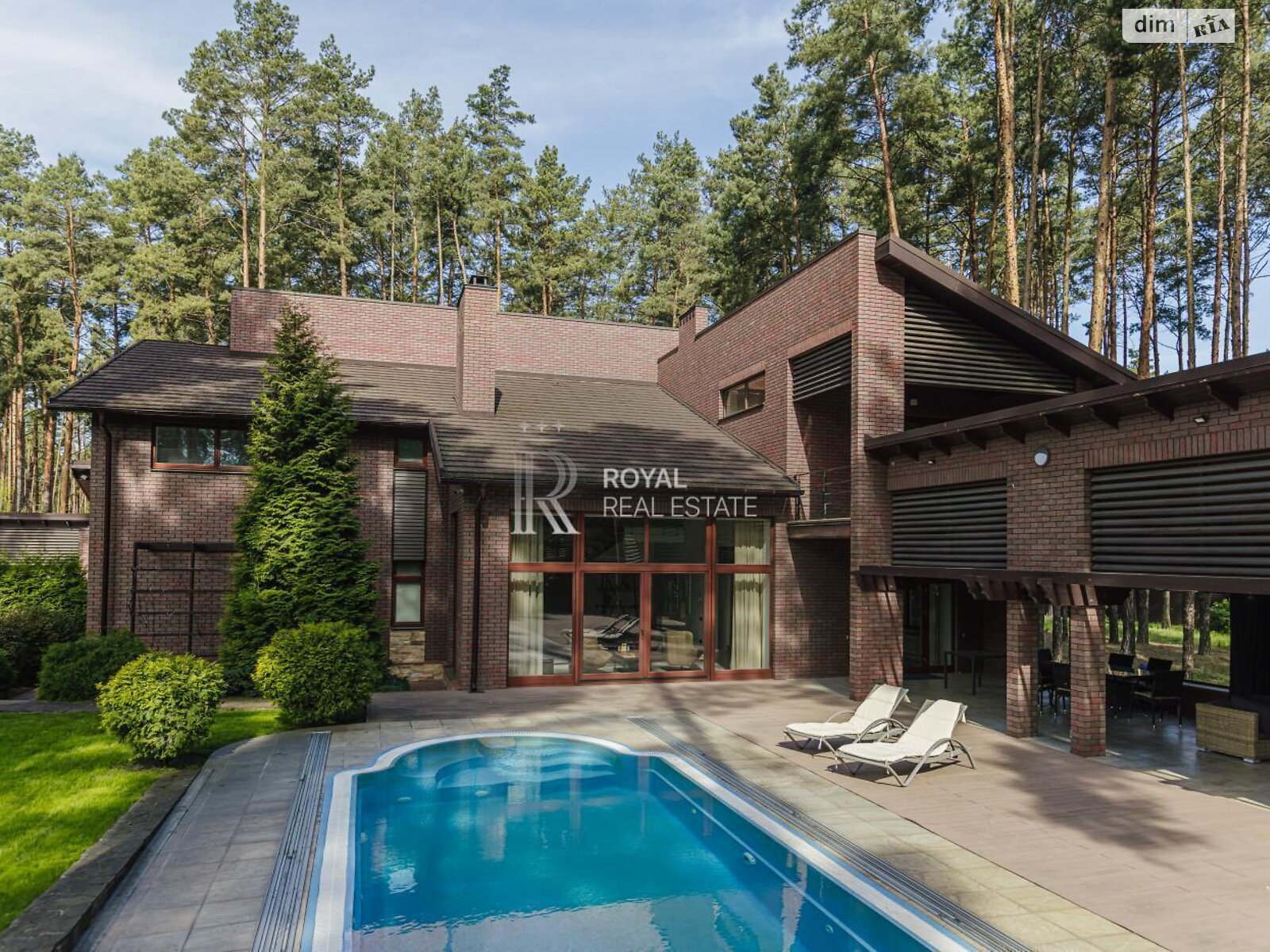 двухэтажный дом с верандой, 500 кв. м, кирпич. Продажа в Буче район Буча фото 1