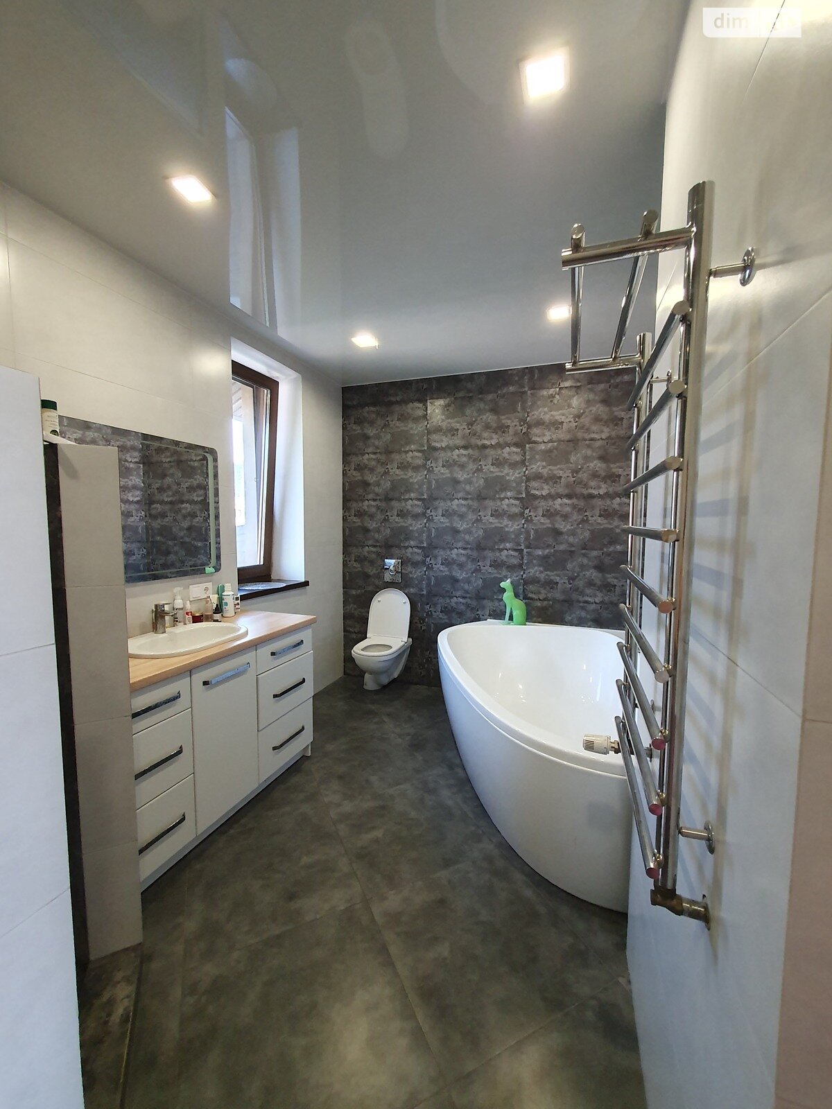 двухэтажный дом с гаражом, 187 кв. м, газобетон. Продажа в Буче район Буча фото 1