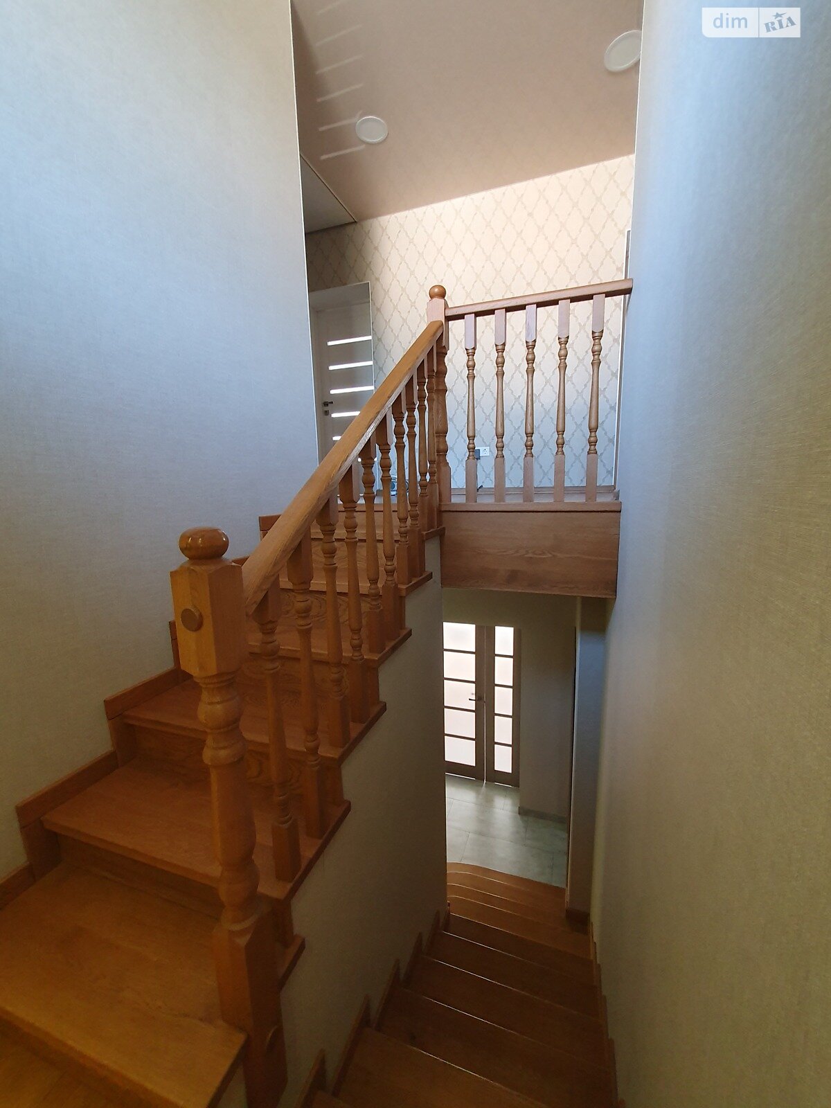 двухэтажный дом с верандой, 187 кв. м, газобетон. Продажа в Буче район Буча фото 1