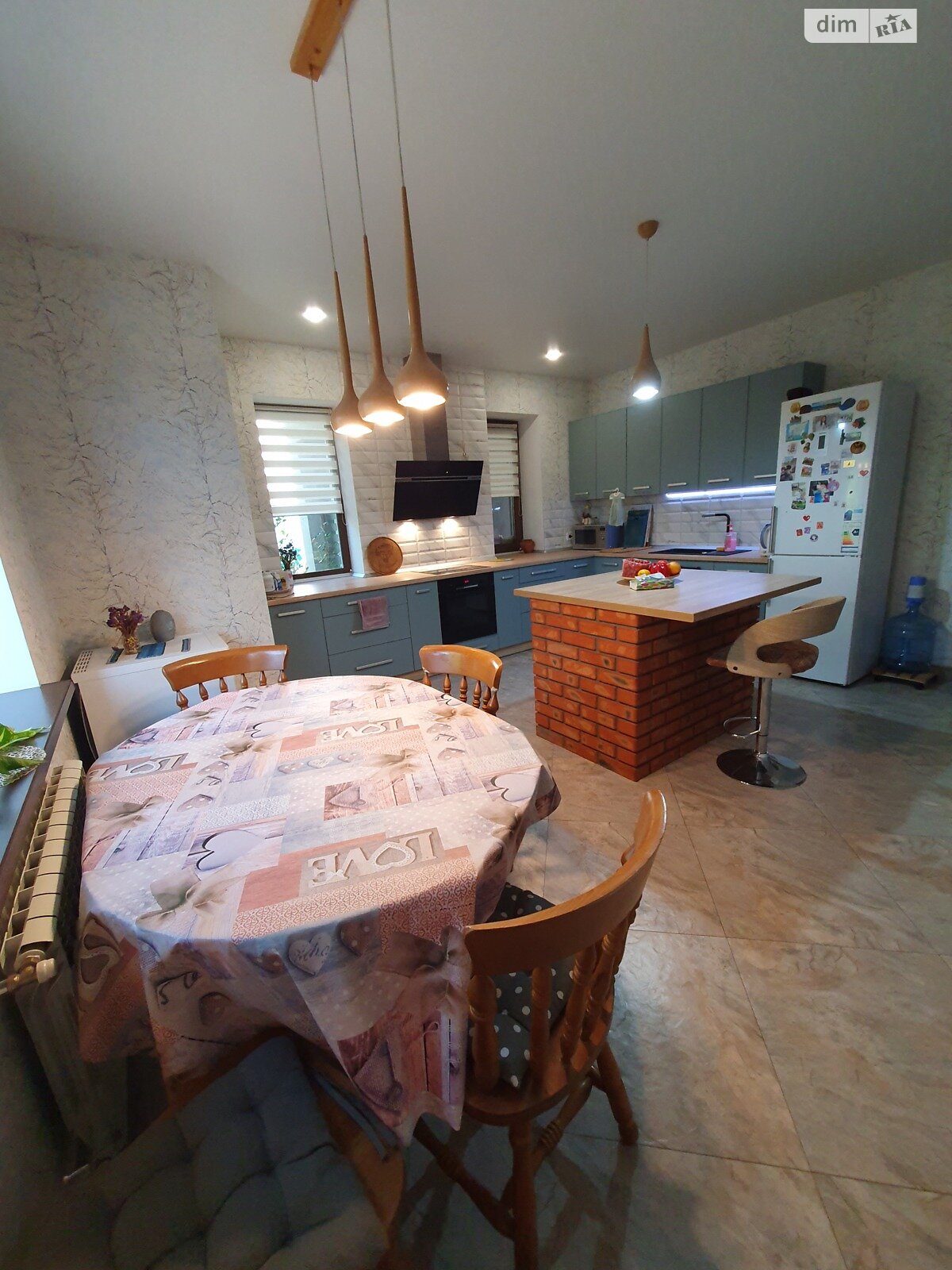 двухэтажный дом с верандой, 187 кв. м, газобетон. Продажа в Буче район Буча фото 1