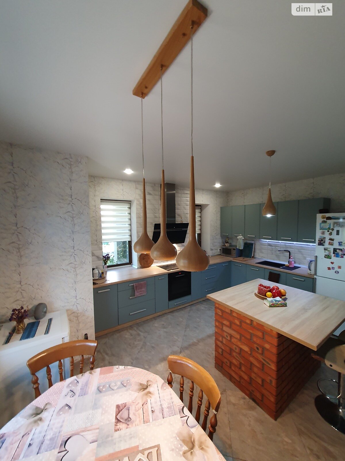 двухэтажный дом с верандой, 187 кв. м, газобетон. Продажа в Буче район Буча фото 1