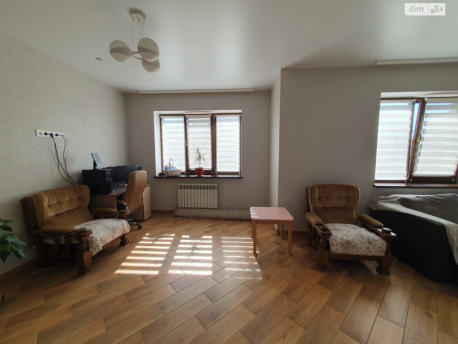 двухэтажный дом с верандой, 187 кв. м, газобетон. Продажа в Буче район Буча фото 1