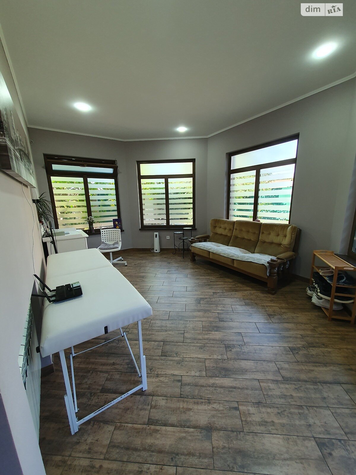 двухэтажный дом с верандой, 187 кв. м, газобетон. Продажа в Буче район Буча фото 1