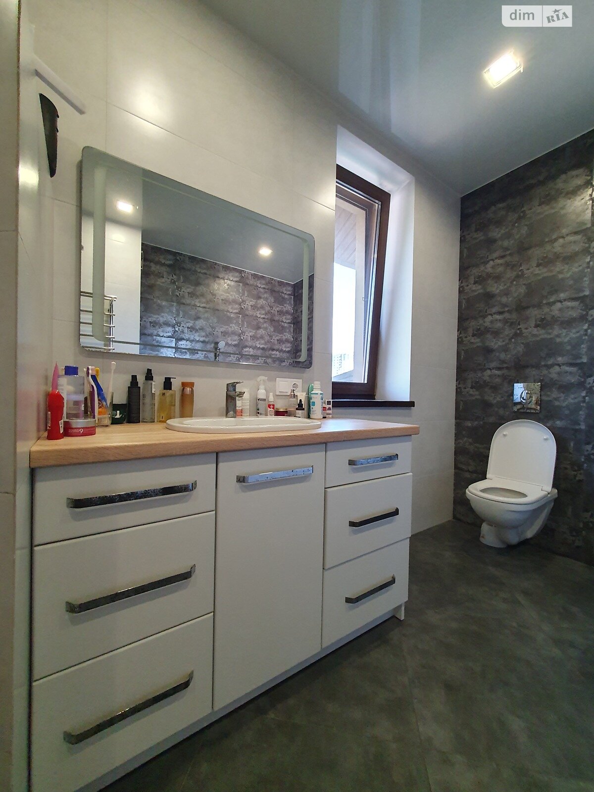 двухэтажный дом с гаражом, 186.7 кв. м, газобетон. Продажа в Буче район Буча фото 1