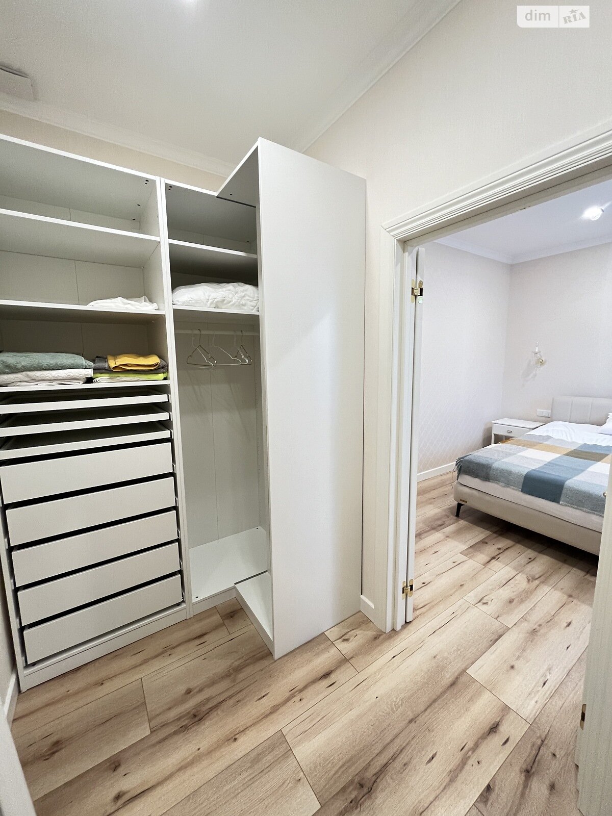 одноэтажный дом с отоплением, 99.6 кв. м, кирпич. Продажа в Буче район Буча фото 1 одноэтажный дом с отоплением, 99.6 кв. м, кирпич. Продажа в Буче район Буча фото 1