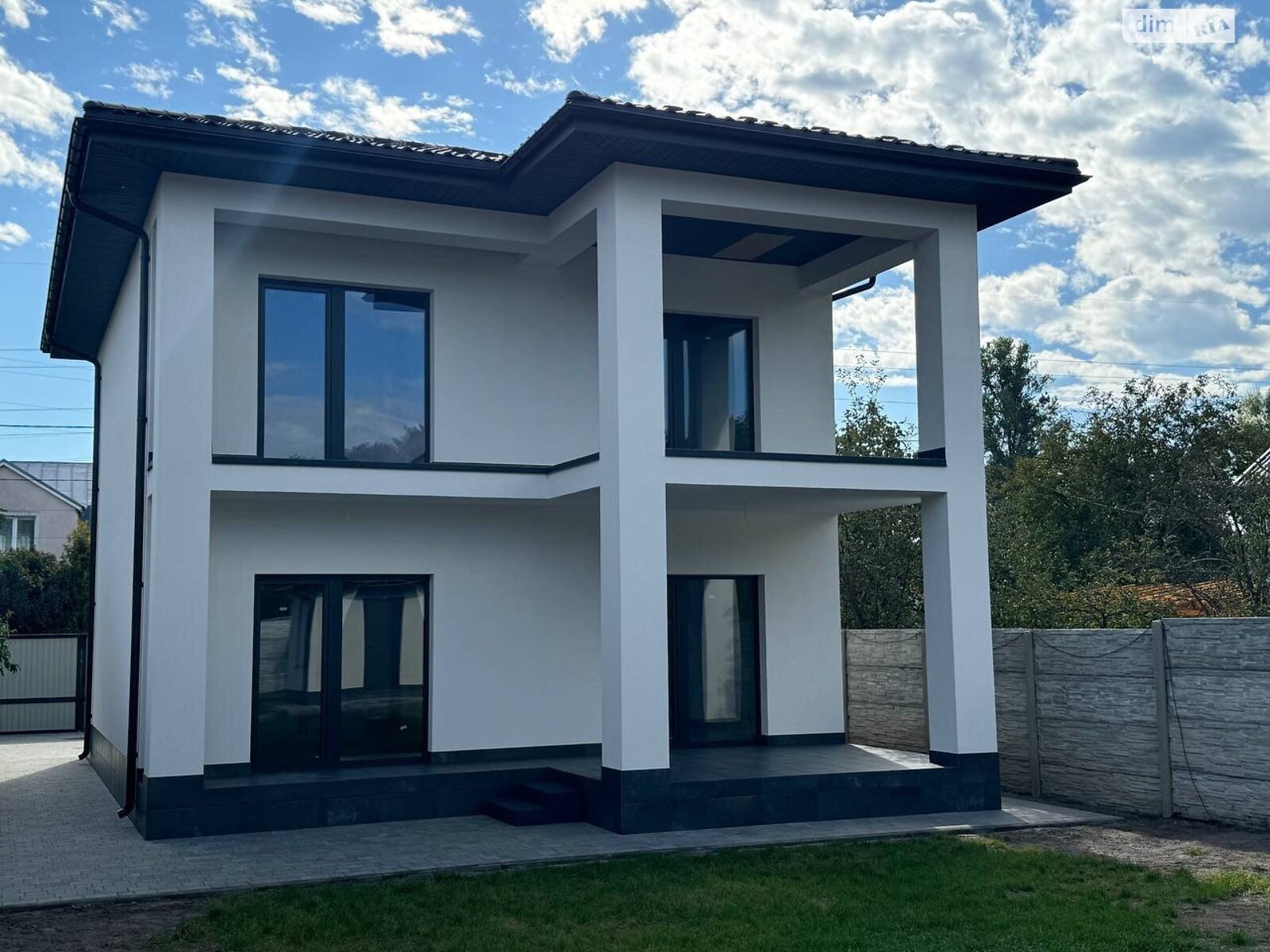 двухэтажный дом с гаражом, 97.5 кв. м, газобетон. Продажа в Буче район Буча фото 1