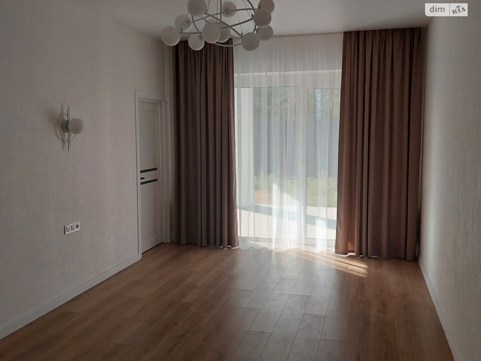 одноэтажный дом с ремонтом, 145 кв. м, пеноблок. Продажа в Буче район Буча фото 1 одноэтажный дом с ремонтом, 145 кв. м, пеноблок. Продажа в Буче район Буча фото 1