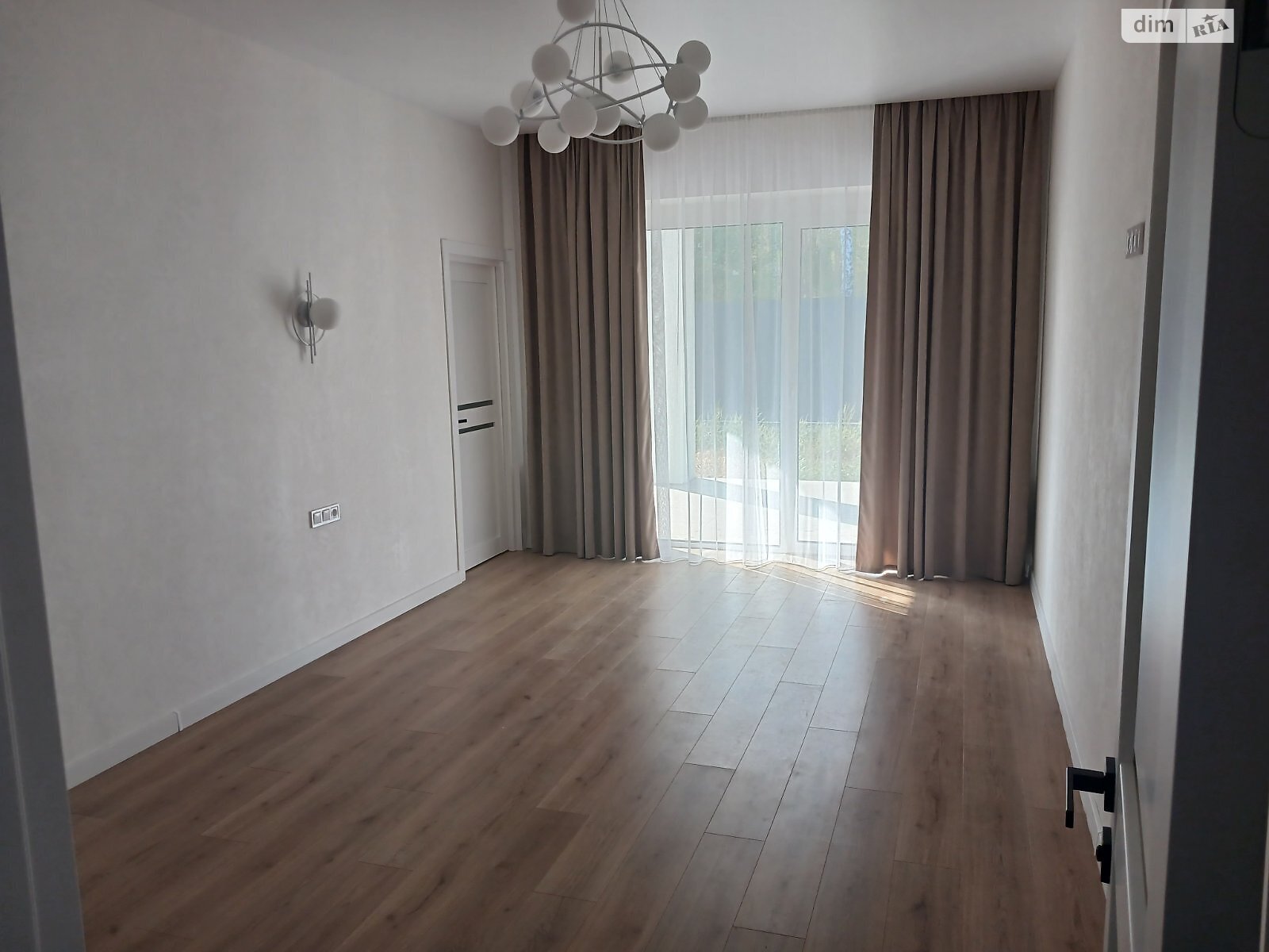 одноэтажный дом с ремонтом, 145 кв. м, пеноблок. Продажа в Буче район Буча фото 1 одноэтажный дом с ремонтом, 145 кв. м, пеноблок. Продажа в Буче район Буча фото 1