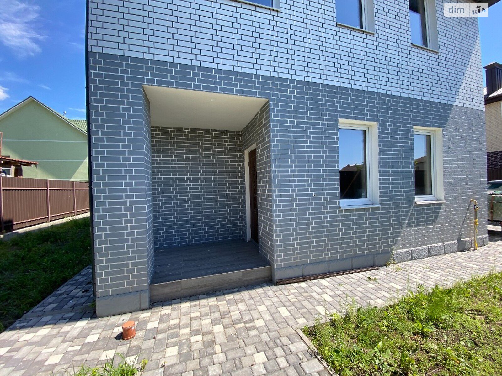 двухэтажный дом с отоплением, 130 кв. м, кирпич. Продажа в Буче район Буча фото 1 двухэтажный дом с отоплением, 130 кв. м, кирпич. Продажа в Буче район Буча фото 1