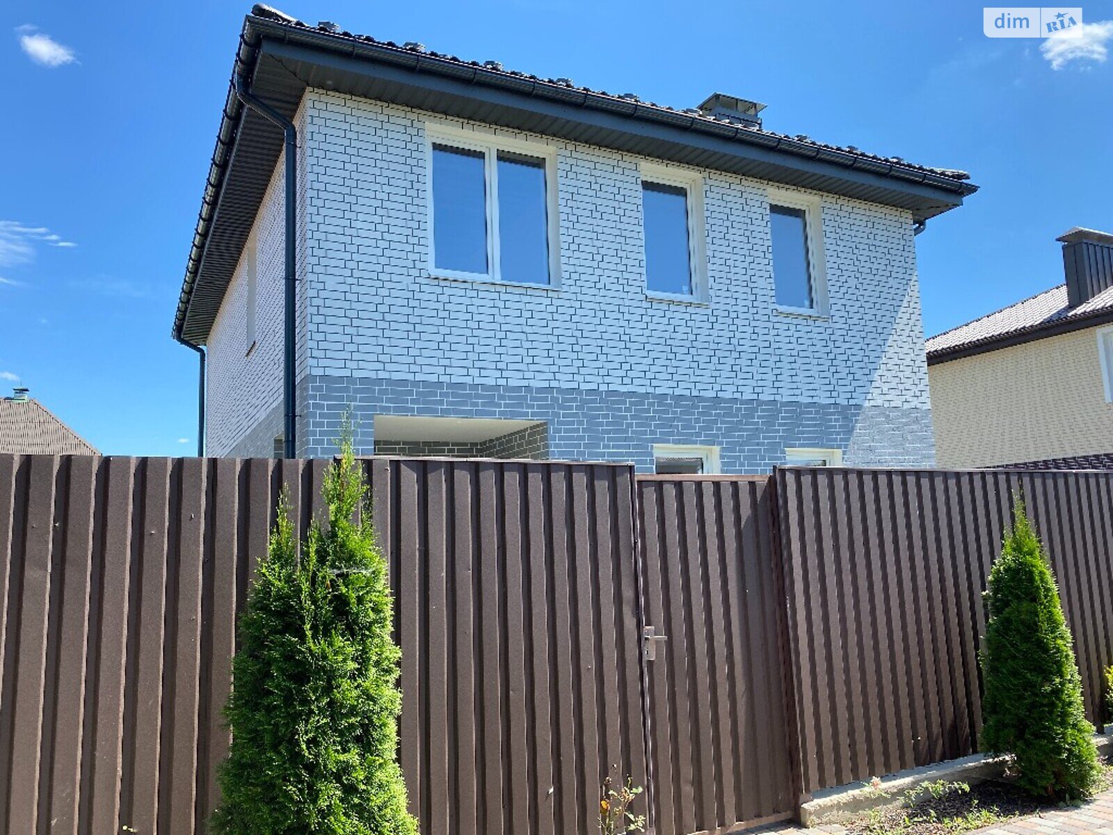 двухэтажный дом с отоплением, 130 кв. м, кирпич. Продажа в Буче район Буча фото 1 двухэтажный дом с отоплением, 130 кв. м, кирпич. Продажа в Буче район Буча фото 1