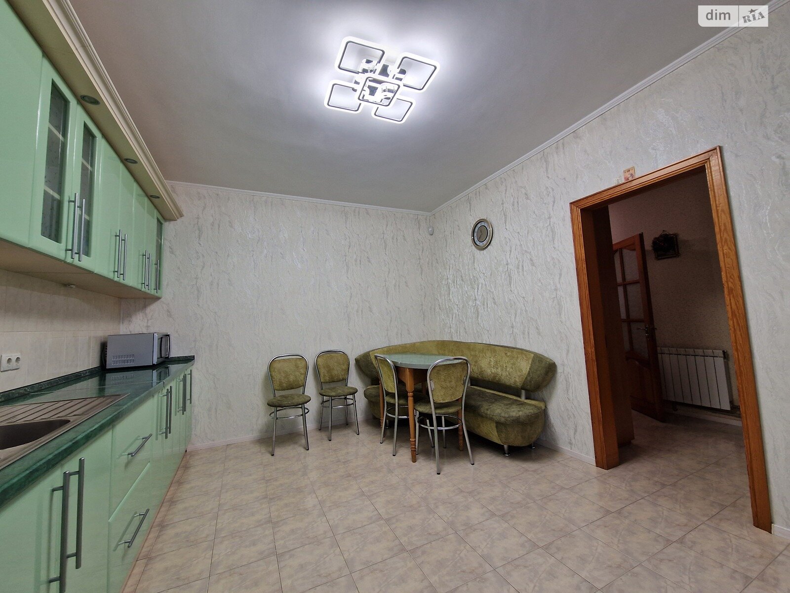 одноповерховий будинок з мансардою, 150 кв. м, кирпич. Продаж в Бучі, район Буча фото 1 одноповерховий будинок з мансардою, 150 кв. м, кирпич. Продаж в Бучі, район Буча фото 1