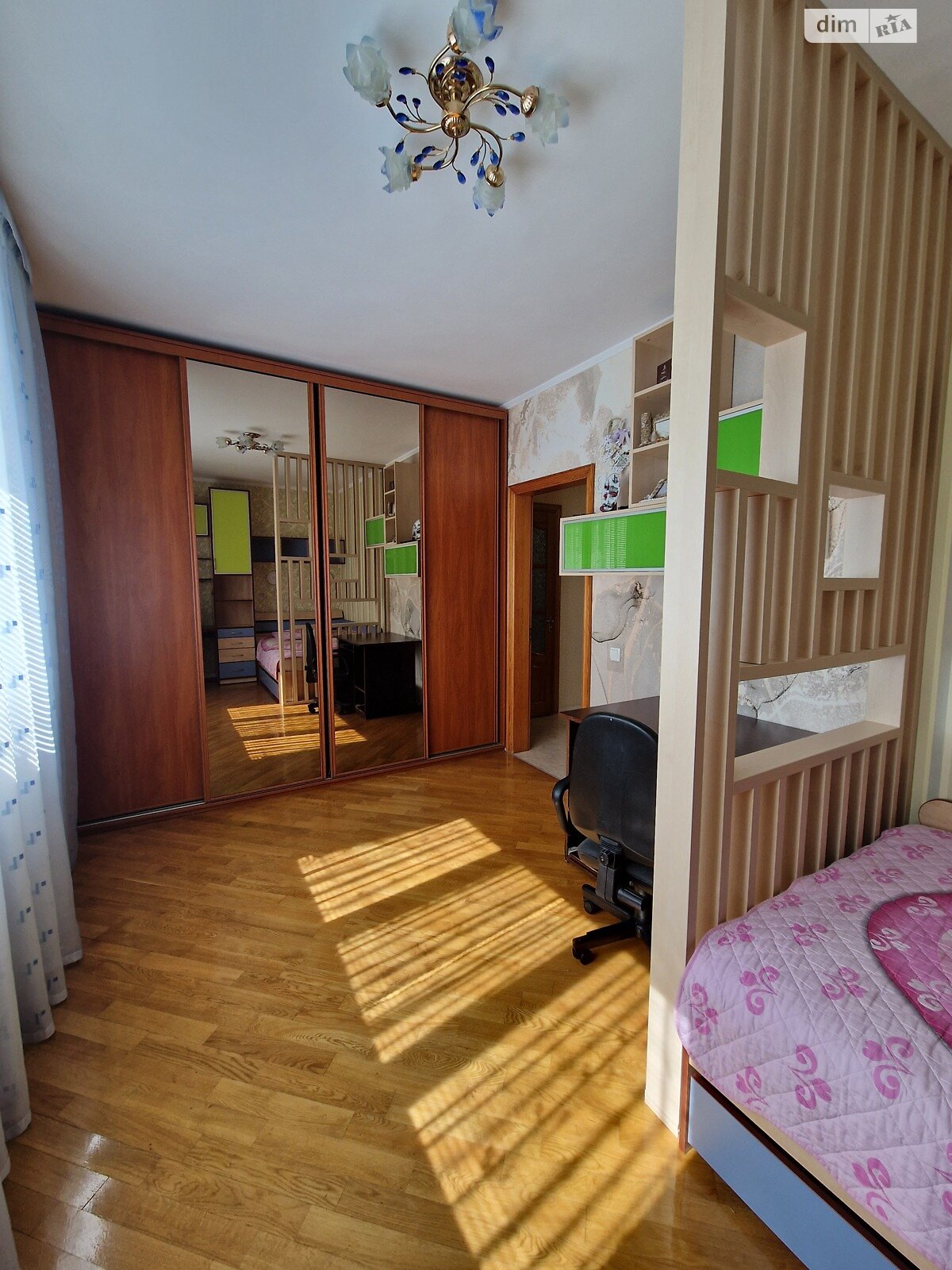 одноповерховий будинок з мансардою, 150 кв. м, кирпич. Продаж в Бучі, район Буча фото 1 одноповерховий будинок з мансардою, 150 кв. м, кирпич. Продаж в Бучі, район Буча фото 1