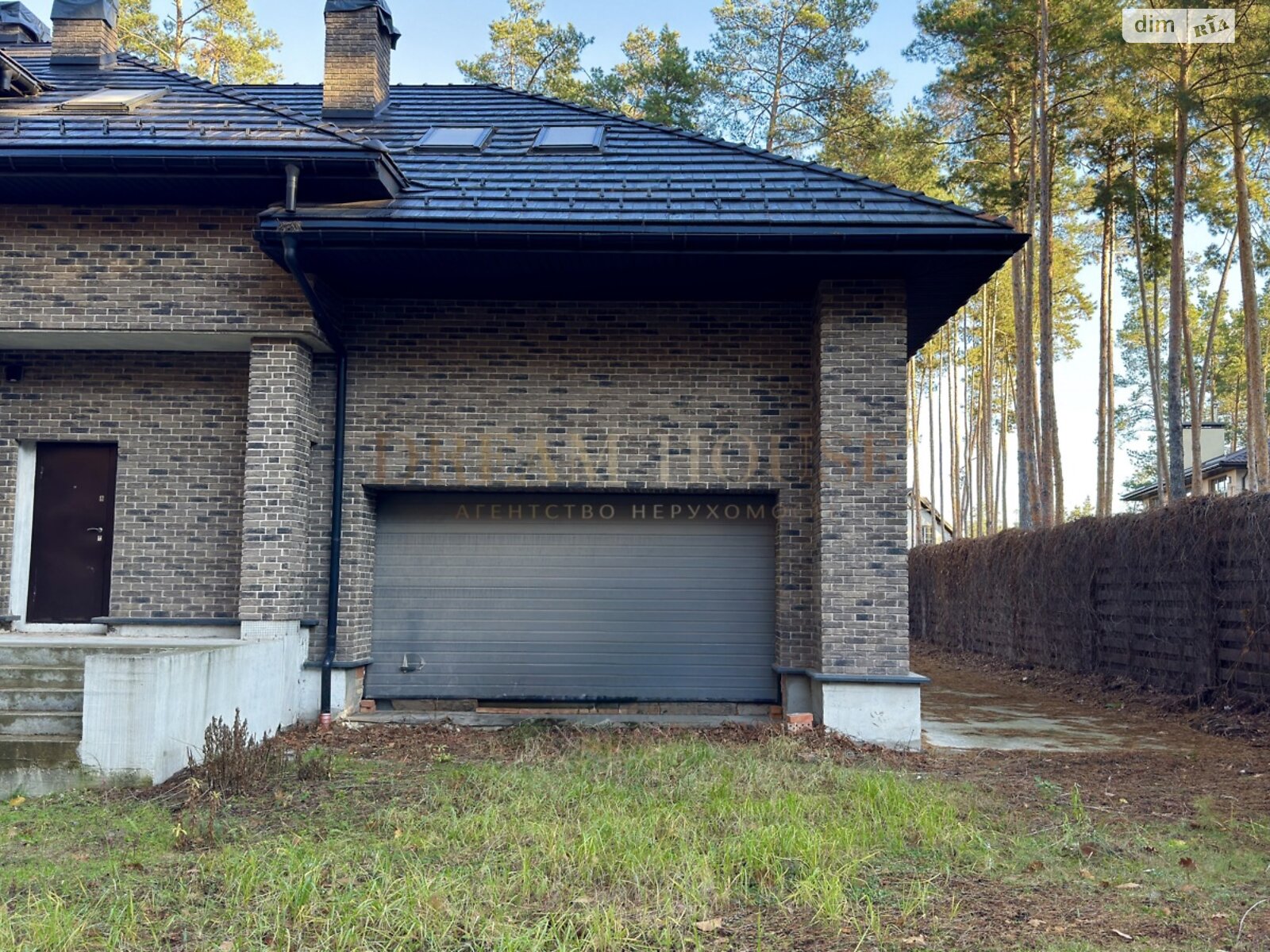 двоповерховий будинок з верандою, 450 кв. м, кирпич. Продаж в Бучі, район Буча фото 1