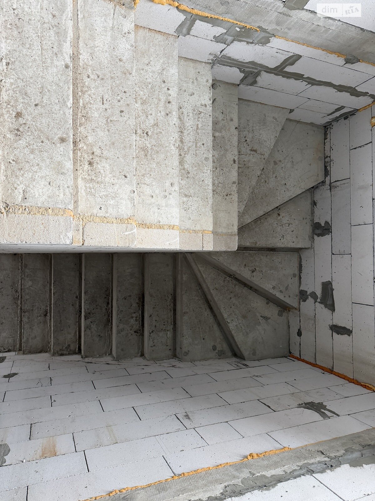 двухэтажный дом, 160 кв. м, газобетон. Продажа в Буче район Буча фото 1