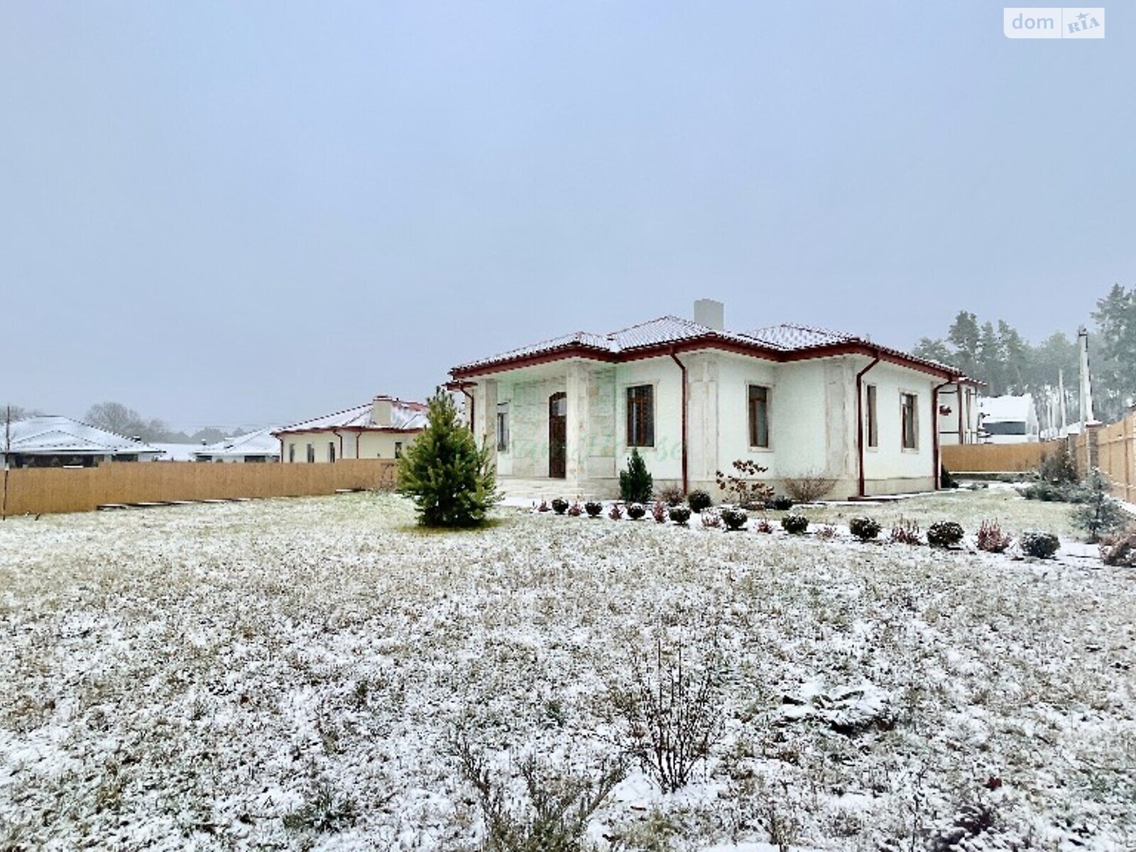 одноповерховий будинок з опаленням, 250 кв. м, цегла. Продаж в Бучі, район Буча фото 1 одноповерховий будинок з опаленням, 250 кв. м, цегла. Продаж в Бучі, район Буча фото 1