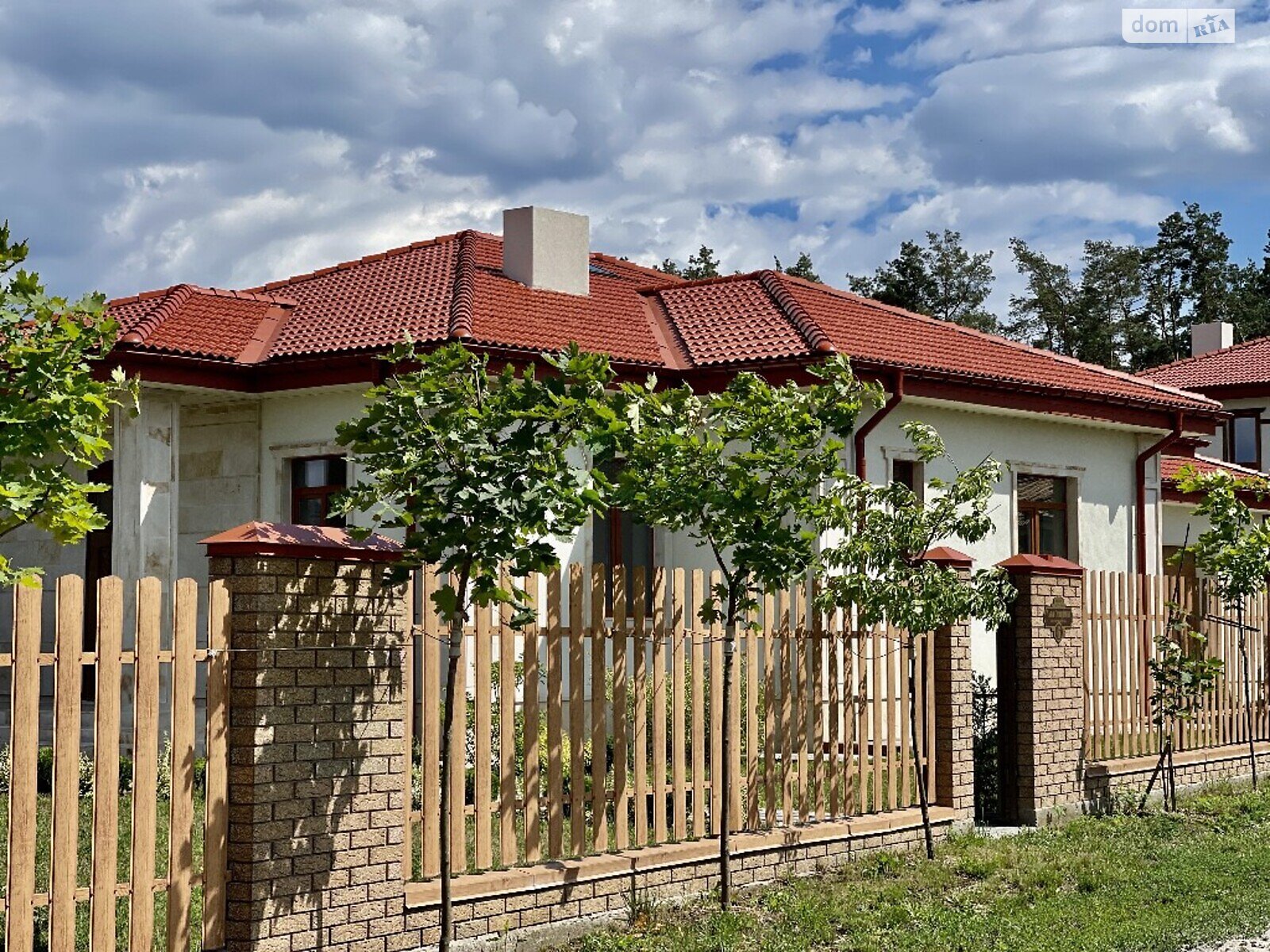 одноэтажный дом с отоплением, 250 кв. м, кирпич. Продажа в Буче район Буча фото 1 одноэтажный дом с отоплением, 250 кв. м, кирпич. Продажа в Буче район Буча фото 1