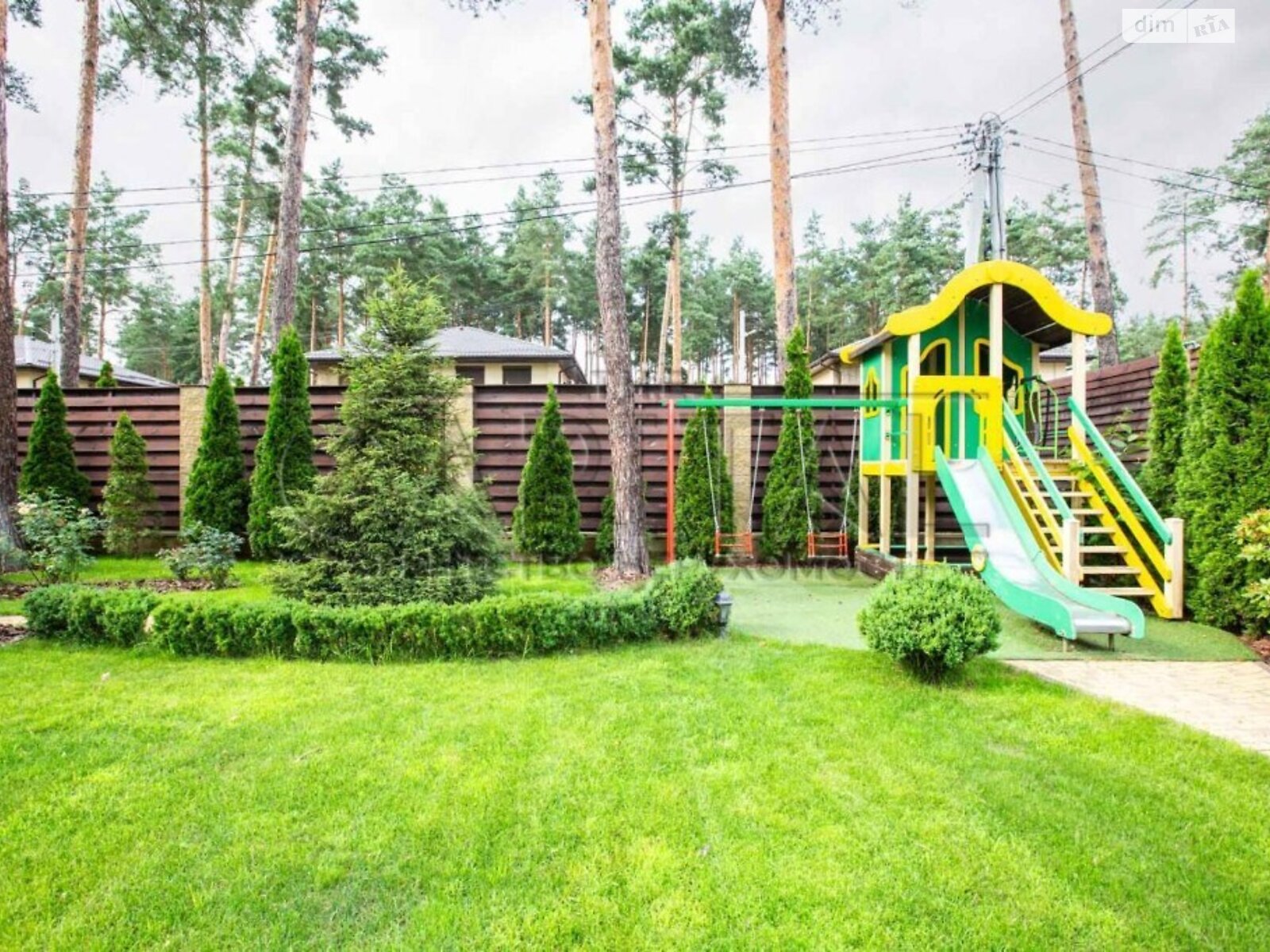 трехэтажный дом, 400 кв. м, кирпич. Продажа в Буче район Буча фото 1 трехэтажный дом, 400 кв. м, кирпич. Продажа в Буче район Буча фото 1