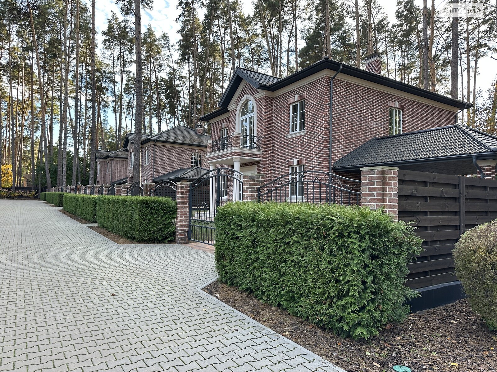 двухэтажный дом, 160 кв. м, кирпич. Продажа в Буче район Буча фото 1