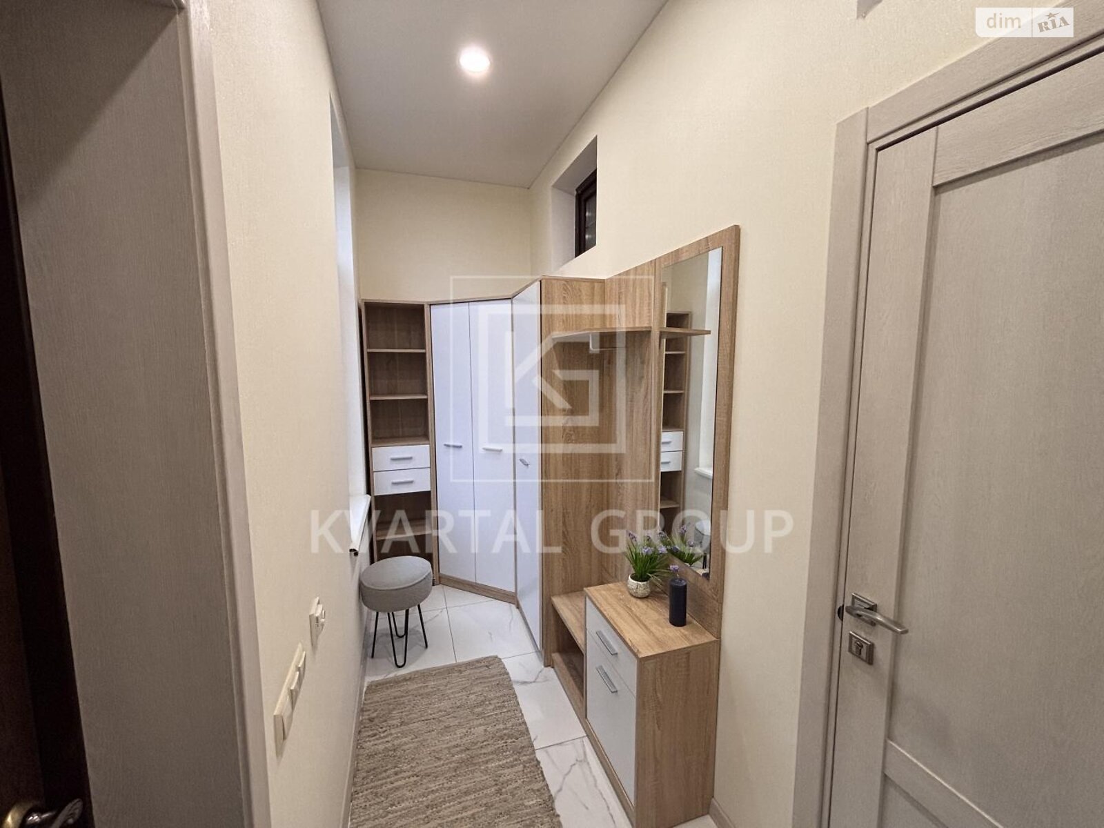 двухэтажный дом с ремонтом, 188.1 кв. м, кирпич. Продажа в Буче район Буча фото 1