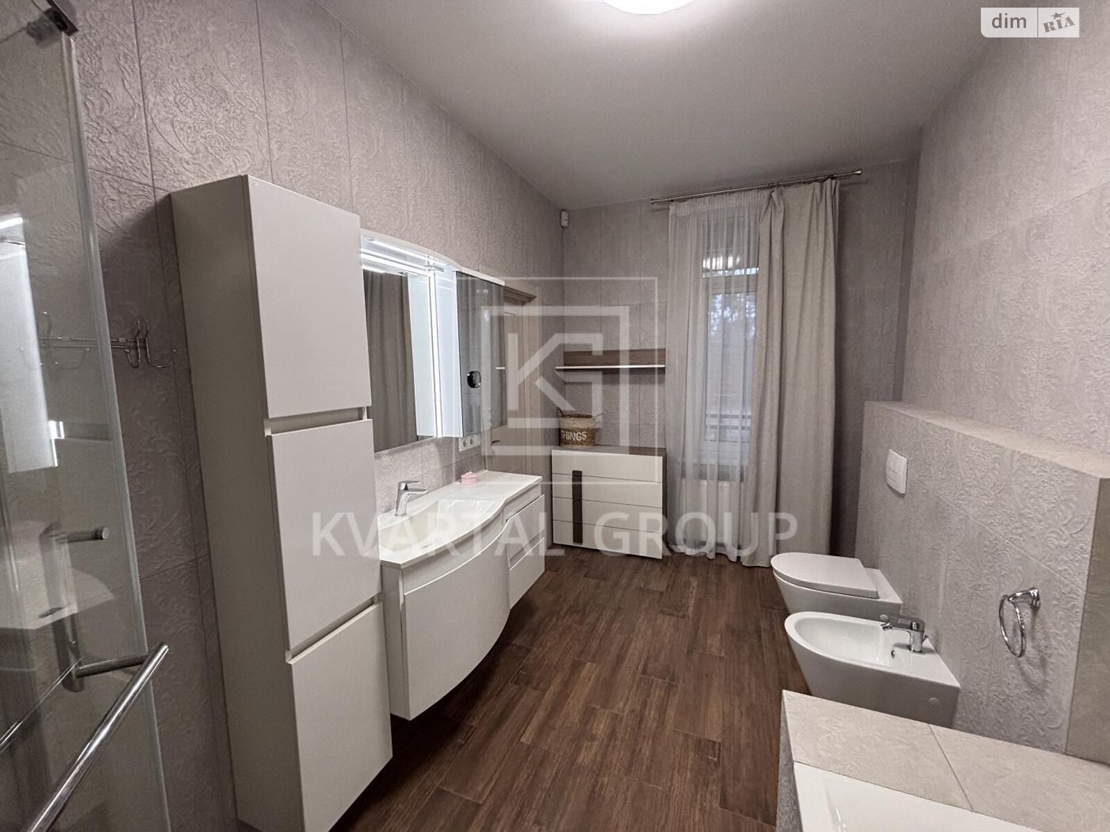 двухэтажный дом с ремонтом, 188.1 кв. м, кирпич. Продажа в Буче район Буча фото 1