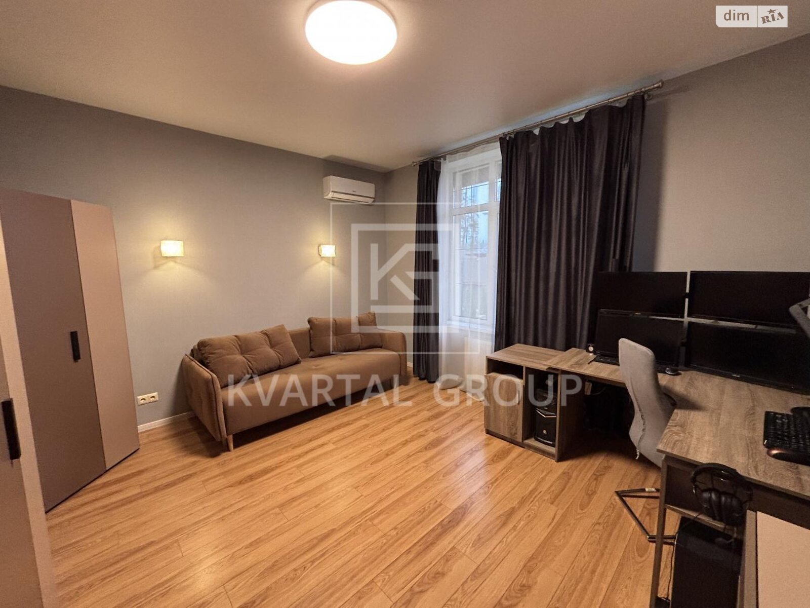 двухэтажный дом с ремонтом, 188.1 кв. м, кирпич. Продажа в Буче район Буча фото 1