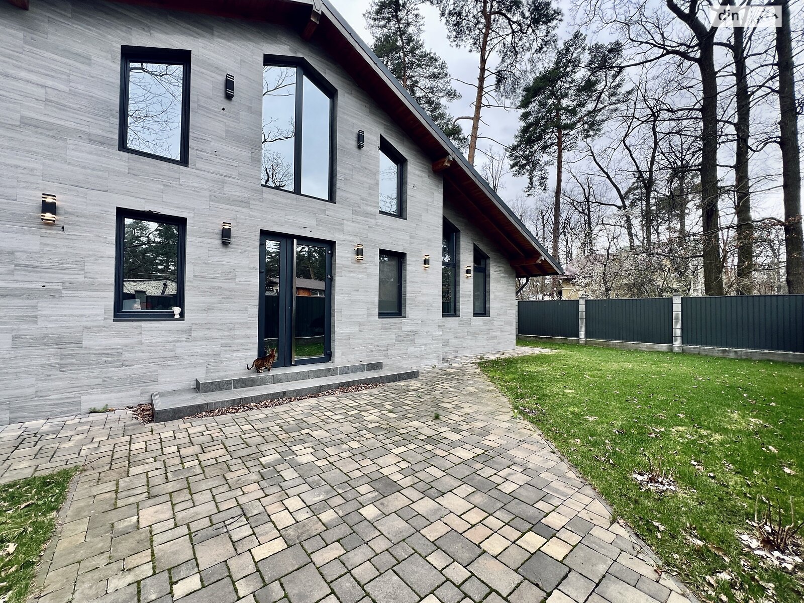 одноповерховий будинок з ремонтом, 252 кв. м, цегла. Продаж в Бучі, район Буча фото 1 одноповерховий будинок з ремонтом, 252 кв. м, цегла. Продаж в Бучі, район Буча фото 1