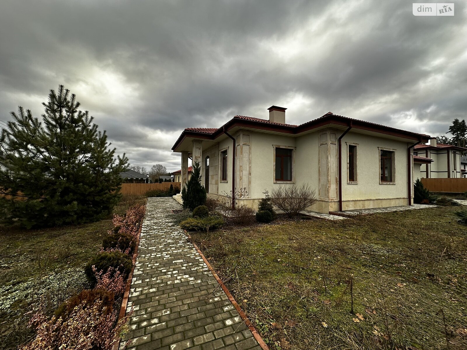 одноэтажный дом с гаражом, 250 кв. м, кирпич. Продажа в Буче район Буча фото 1