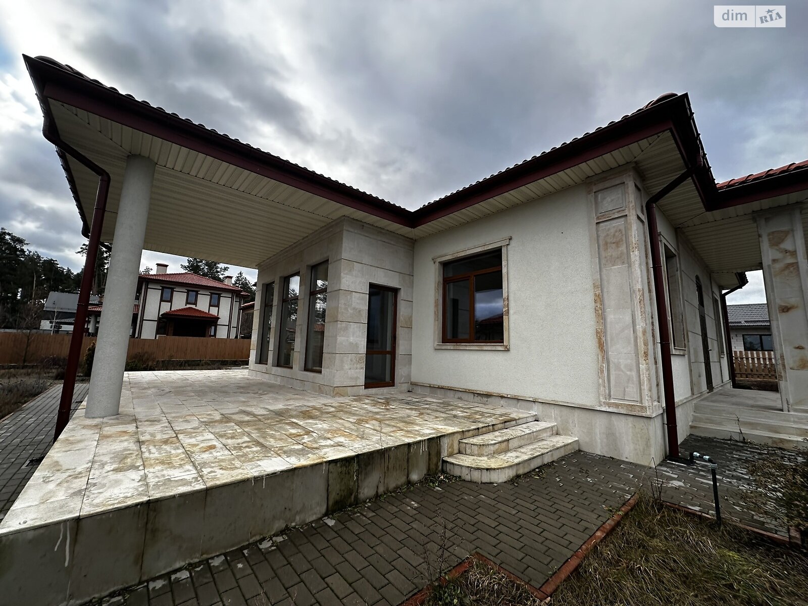 одноэтажный дом с гаражом, 250 кв. м, кирпич. Продажа в Буче район Буча фото 1