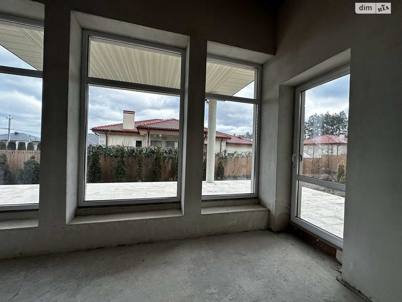 одноэтажный дом с гаражом, 250 кв. м, кирпич. Продажа в Буче район Буча фото 1