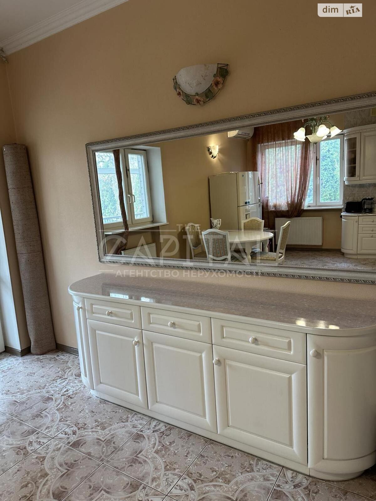 трехэтажный дом с верандой, 428.9 кв. м, кирпич. Продажа в Буче район Буча фото 1