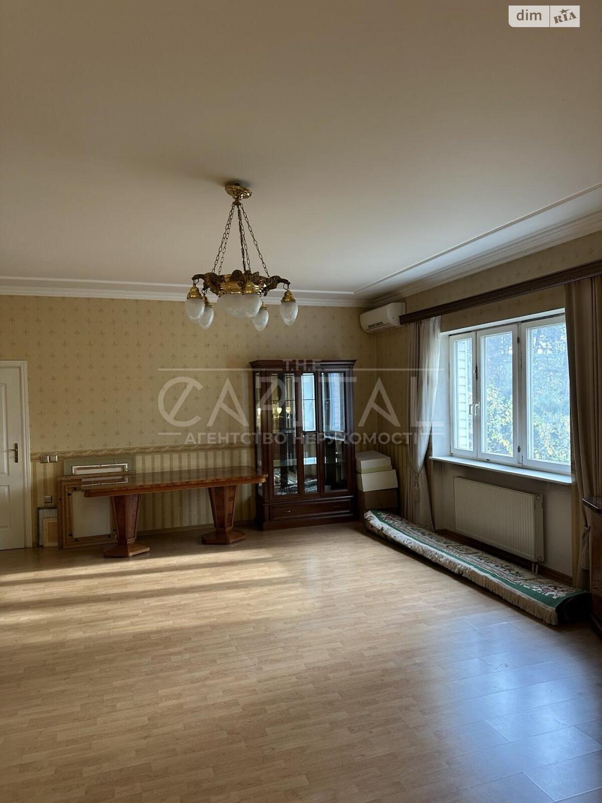 трехэтажный дом с верандой, 428.9 кв. м, кирпич. Продажа в Буче район Буча фото 1