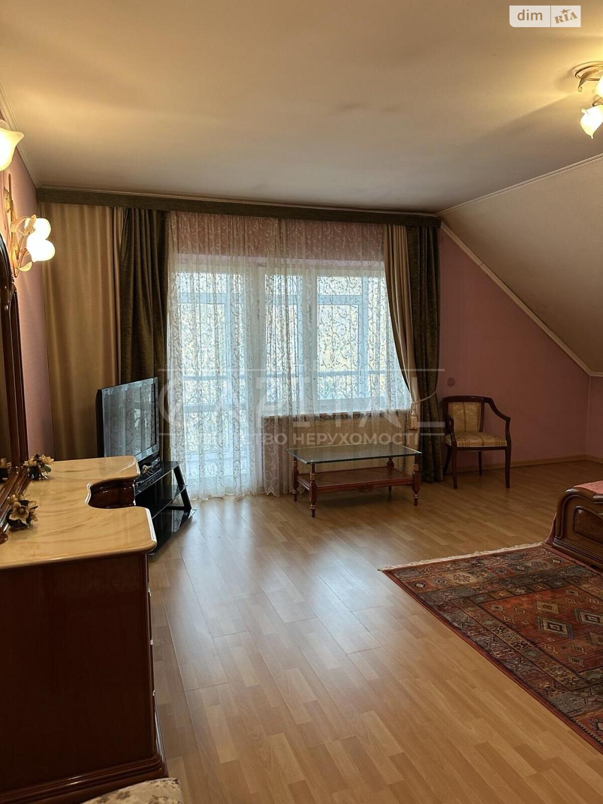 трехэтажный дом с верандой, 428.9 кв. м, кирпич. Продажа в Буче район Буча фото 1