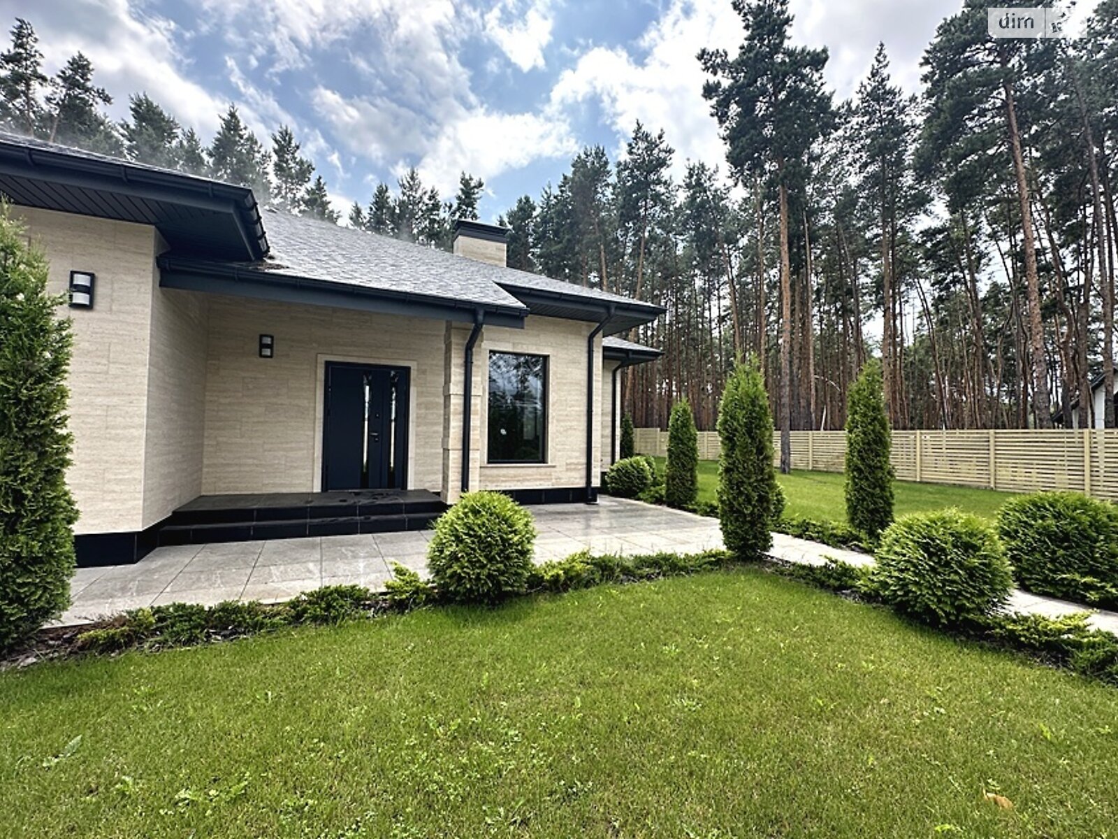одноэтажный дом с мансардой, 285 кв. м, керамический блок. Продажа в Буче район Буча фото 1