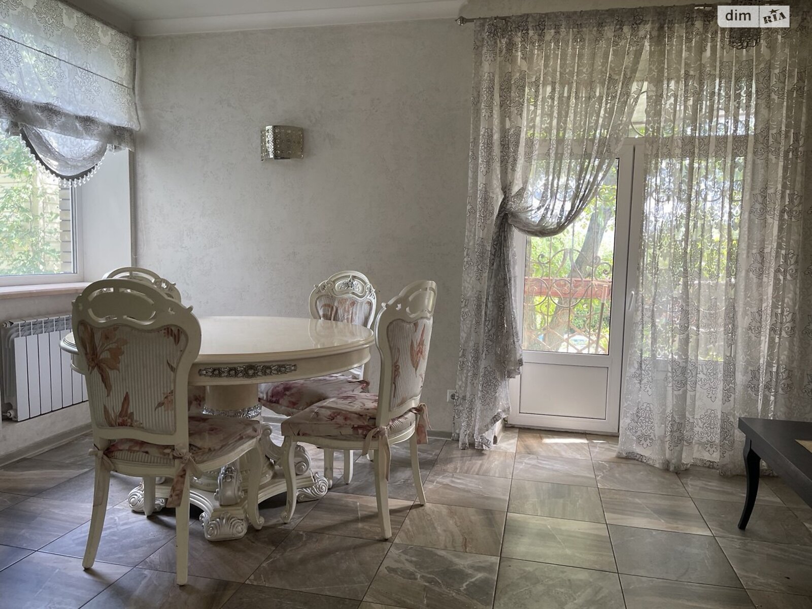 двухэтажный дом с балконом, 240 кв. м, кирпич. Продажа в Буче район Буча фото 1 двухэтажный дом с балконом, 240 кв. м, кирпич. Продажа в Буче район Буча фото 1