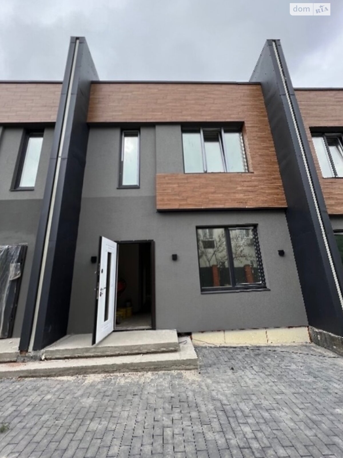 двухэтажный таунхаус, 112 кв. м, газобетон. Продажа в Буче район Буча фото 1 двухэтажный таунхаус, 112 кв. м, газобетон. Продажа в Буче район Буча фото 1
