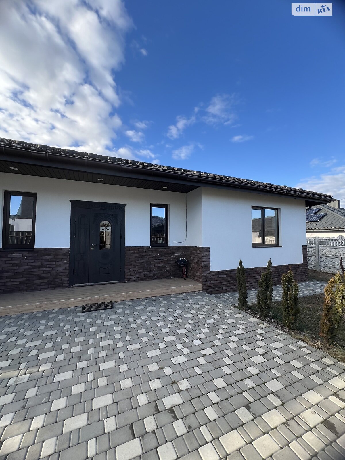 одноэтажный дом с верандой, 142 кв. м, кирпич. Продажа в Буче район Буча фото 1 одноэтажный дом с верандой, 142 кв. м, кирпич. Продажа в Буче район Буча фото 1