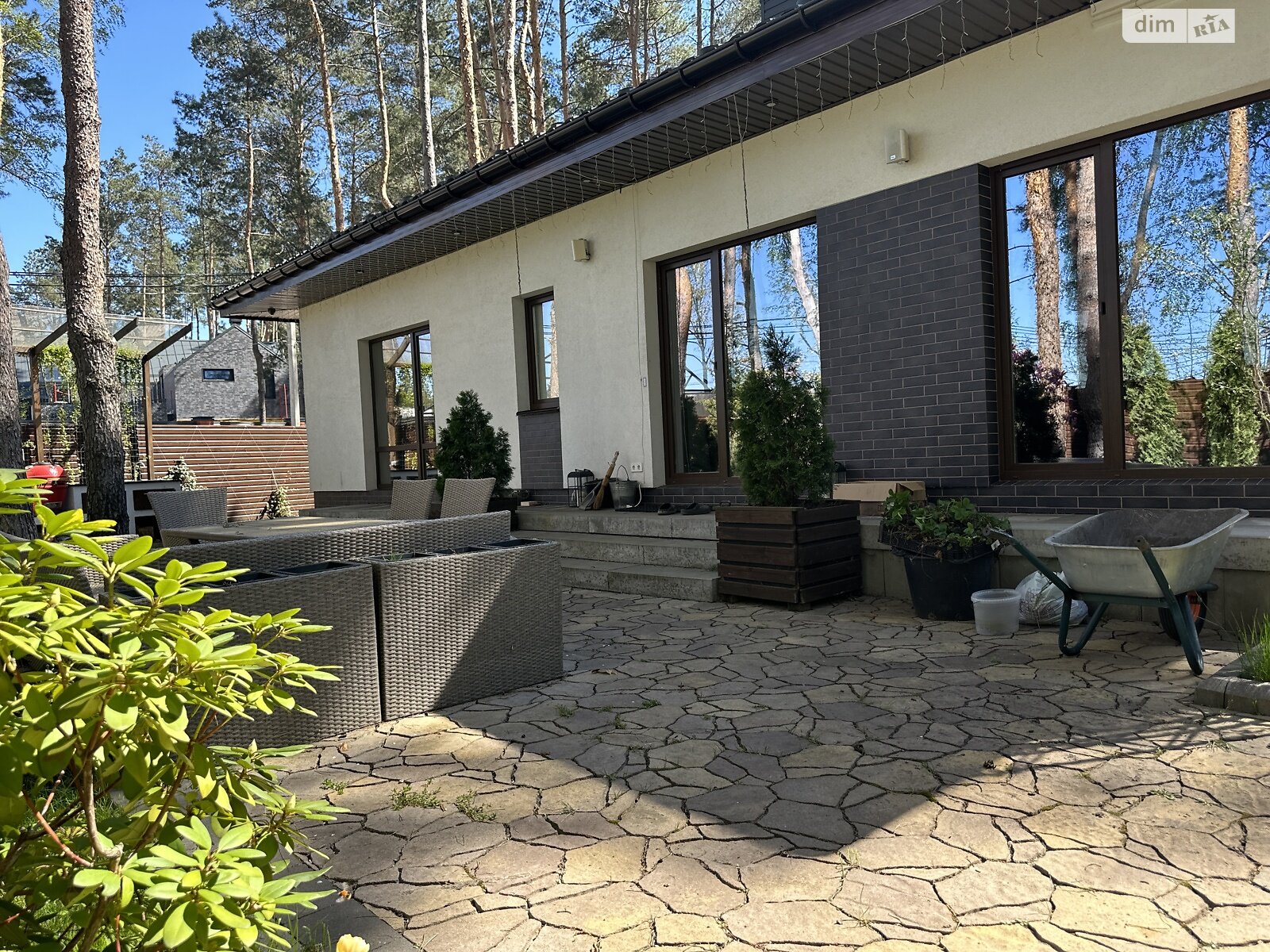 одноэтажный дом с гаражом, 135.6 кв. м, кирпич. Продажа в Буче район Буча фото 1 одноэтажный дом с гаражом, 135.6 кв. м, кирпич. Продажа в Буче район Буча фото 1